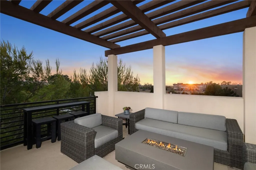 Irvine, California 92618, United States, 4 Bedrooms Bedrooms, ,5 BathroomsBathrooms,Residential,Active,185524