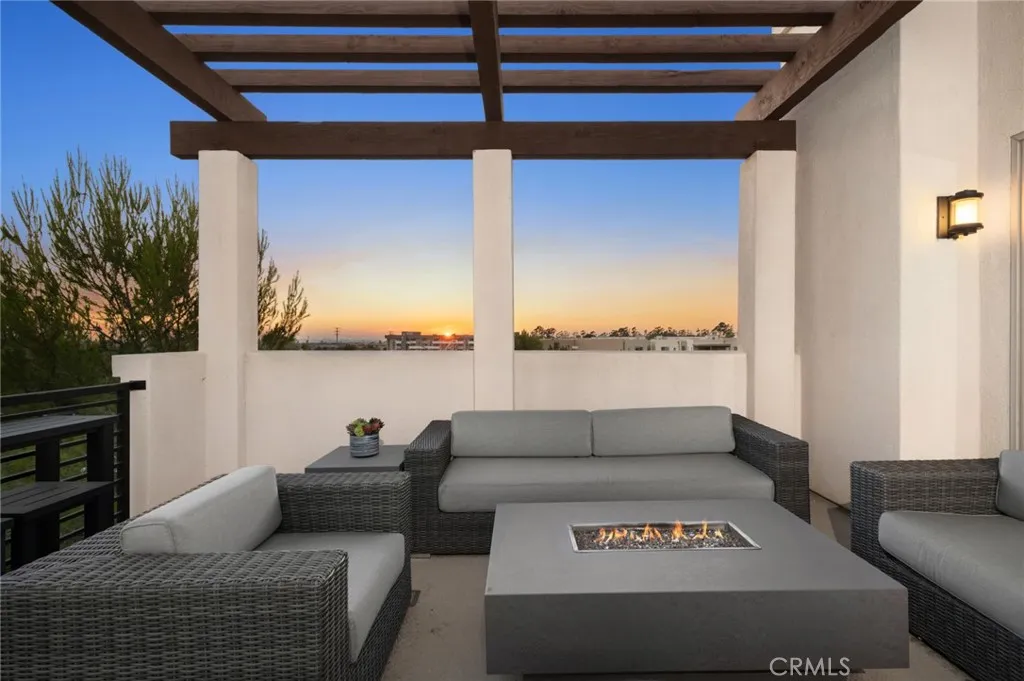 Irvine, California 92618, United States, 4 Bedrooms Bedrooms, ,5 BathroomsBathrooms,Residential,Active,185524