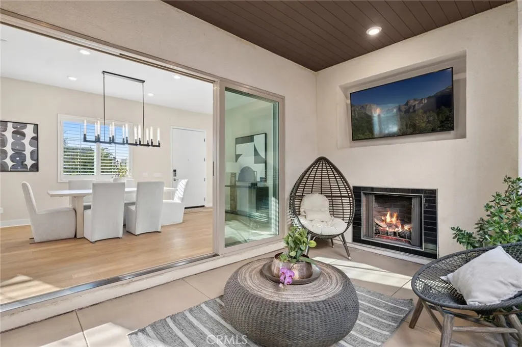 Irvine, California 92618, United States, 4 Bedrooms Bedrooms, ,5 BathroomsBathrooms,Residential,Active,185524