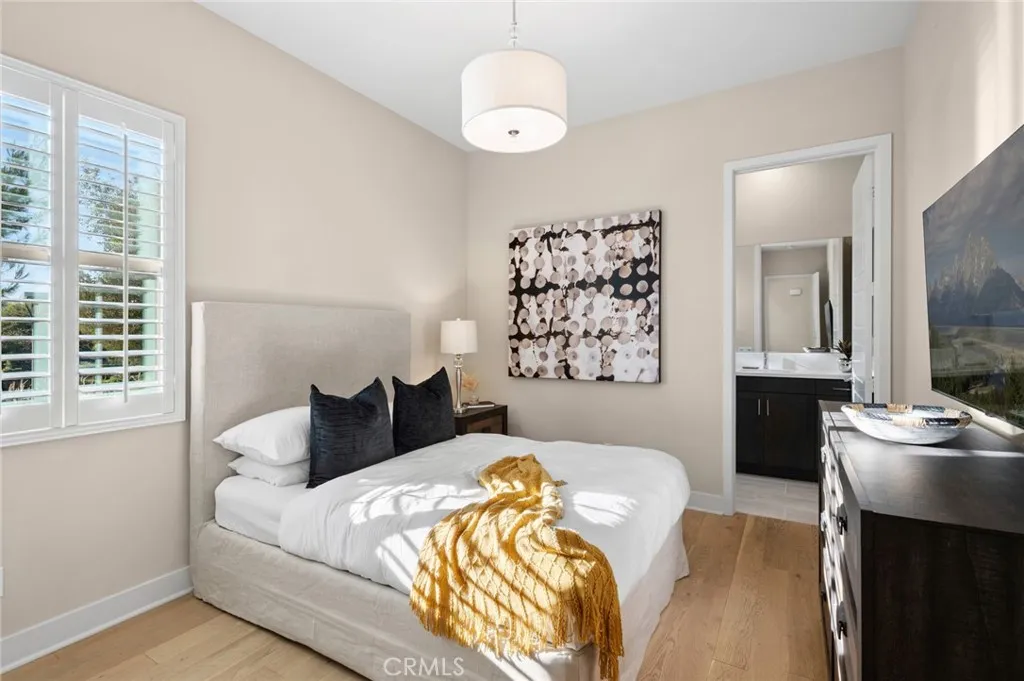 Irvine, California 92618, United States, 4 Bedrooms Bedrooms, ,5 BathroomsBathrooms,Residential,Active,185524