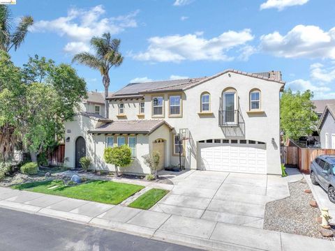 Photo of 5563 Arcadia Cir Cir, Discovery Bay, CA 94505 (MLS # 41130195)