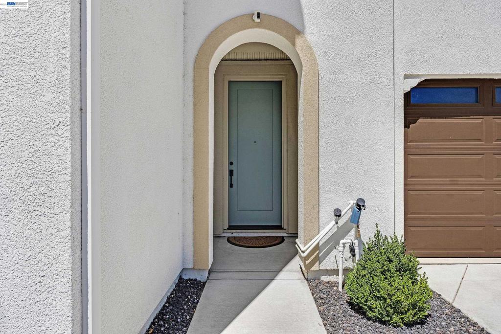 Photo of 52 Redberry Loop Loop, Brentwood, CA 94513 (MLS # 41147057)