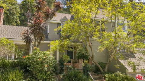 Photo of 5630 Spreading Oak Drive, Los Angeles, CA 90068 (MLS # 26830911)