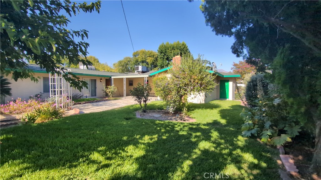 3014 N Alameda