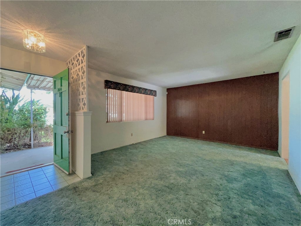 3014 N Alameda