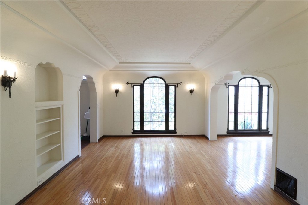 Eastside (ES) - Residential Lease