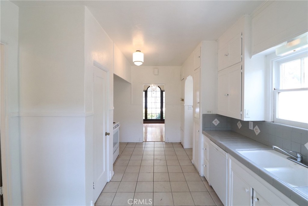 Eastside (ES) - Residential Lease