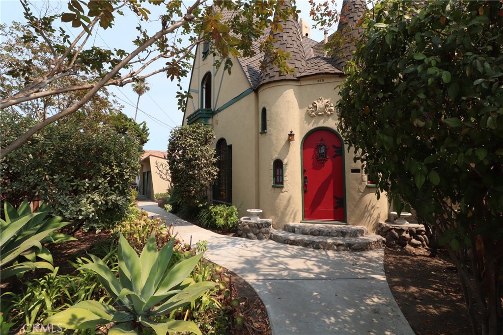 Eastside (ES) - Residential Lease