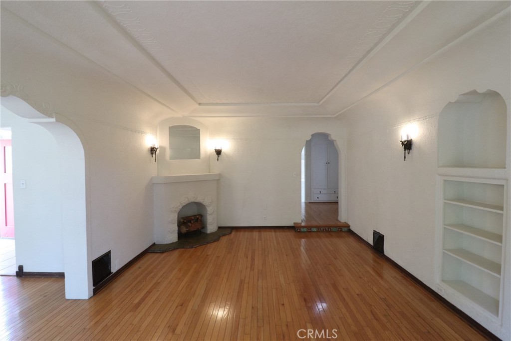 Eastside (ES) - Residential Lease