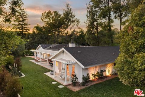 3021 Turtle Creek Road Calabasas CA 91302