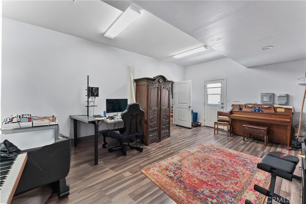 24440 Periwinkle Way