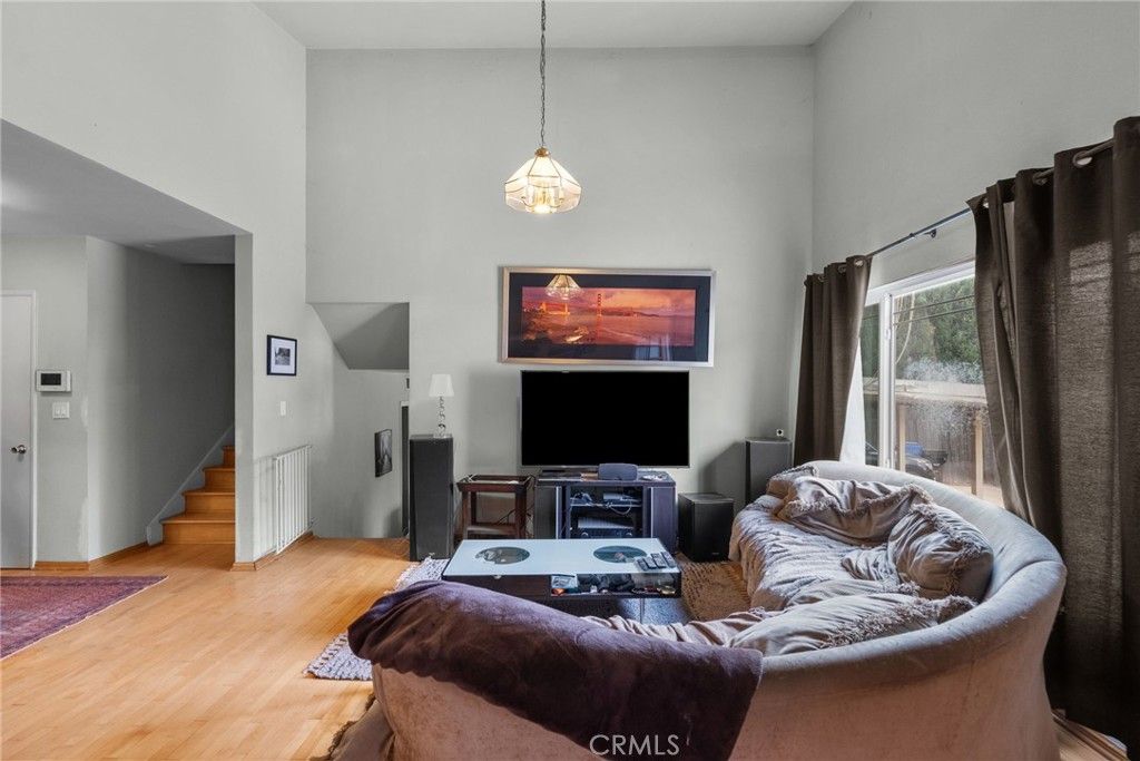 Photo of 11821 Balboa Blvd, Granada Hills, CA 91344 (MLS # SR25203476)