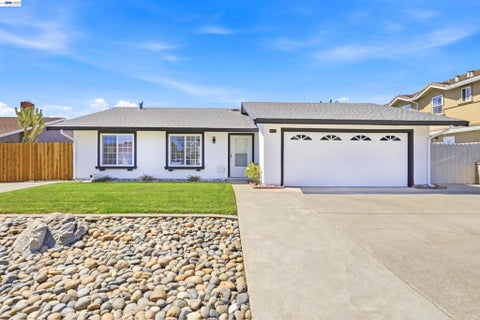 Photo of 36571 Spruce St ST, Newark, CA 94560 (MLS # 41146261)