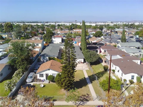 MLS: TR26211047