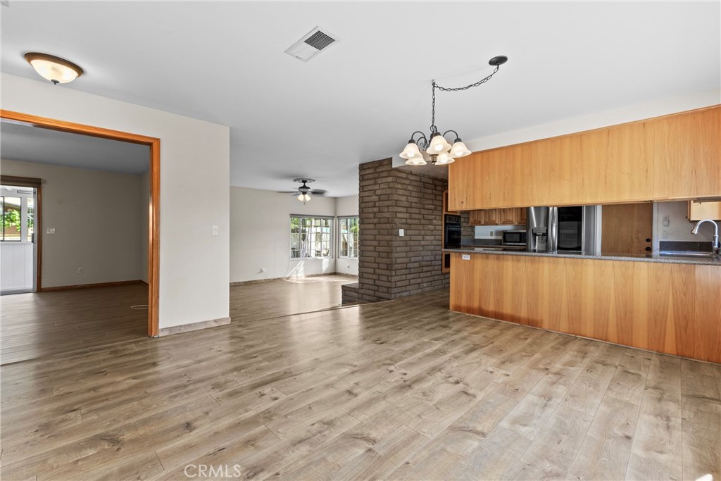 8609 Dunwoodie Road