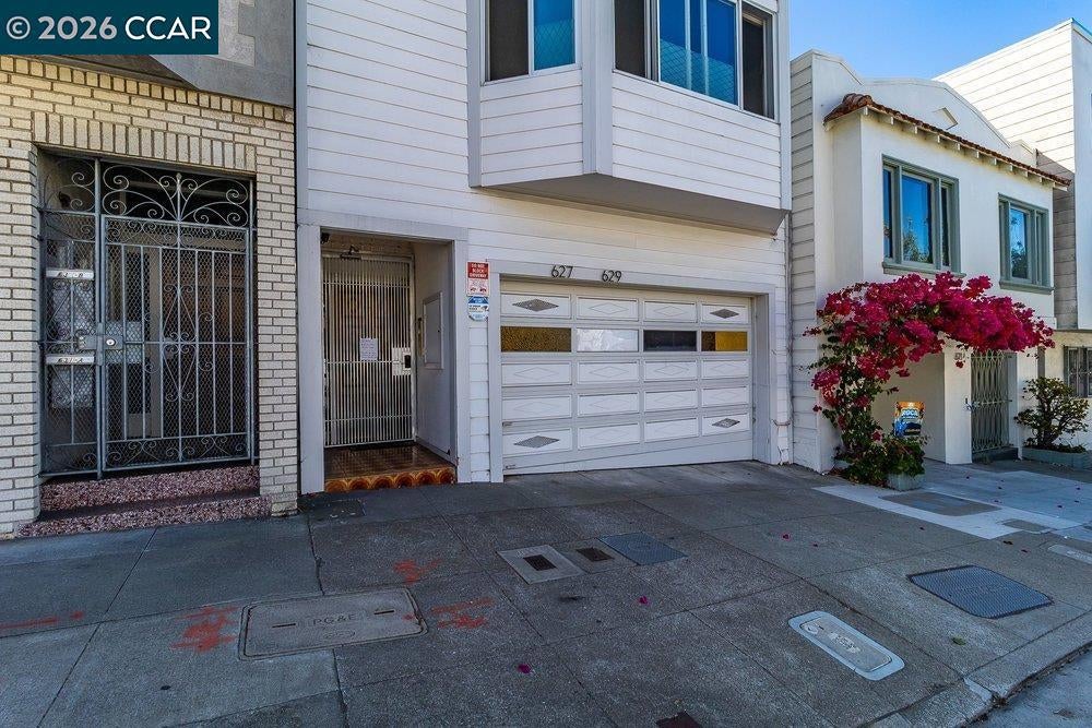 627 25Th Ave