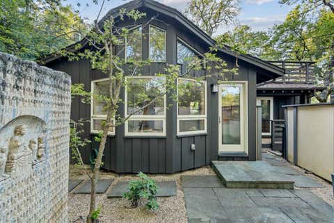 Photo of 176 Los Trancos Circle, Portola Valley, CA 94028 (MLS # ML82056611)