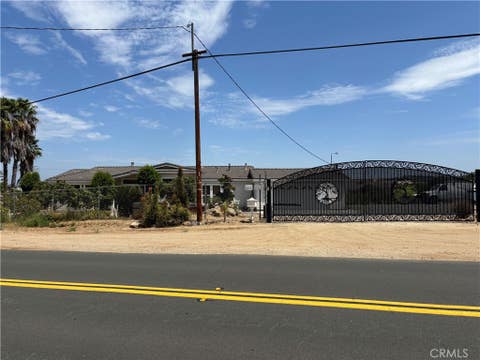 Photo of 17288 Mcallister Parkway, Riverside, CA 92503 (MLS # IV26174072)