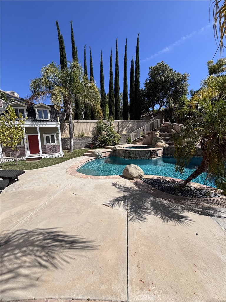 25317 Oak Ridge Drive