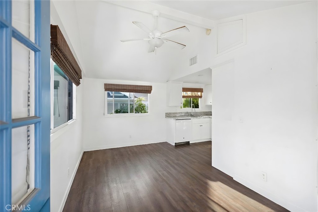 Main Beach (BCH) - Residential Lease