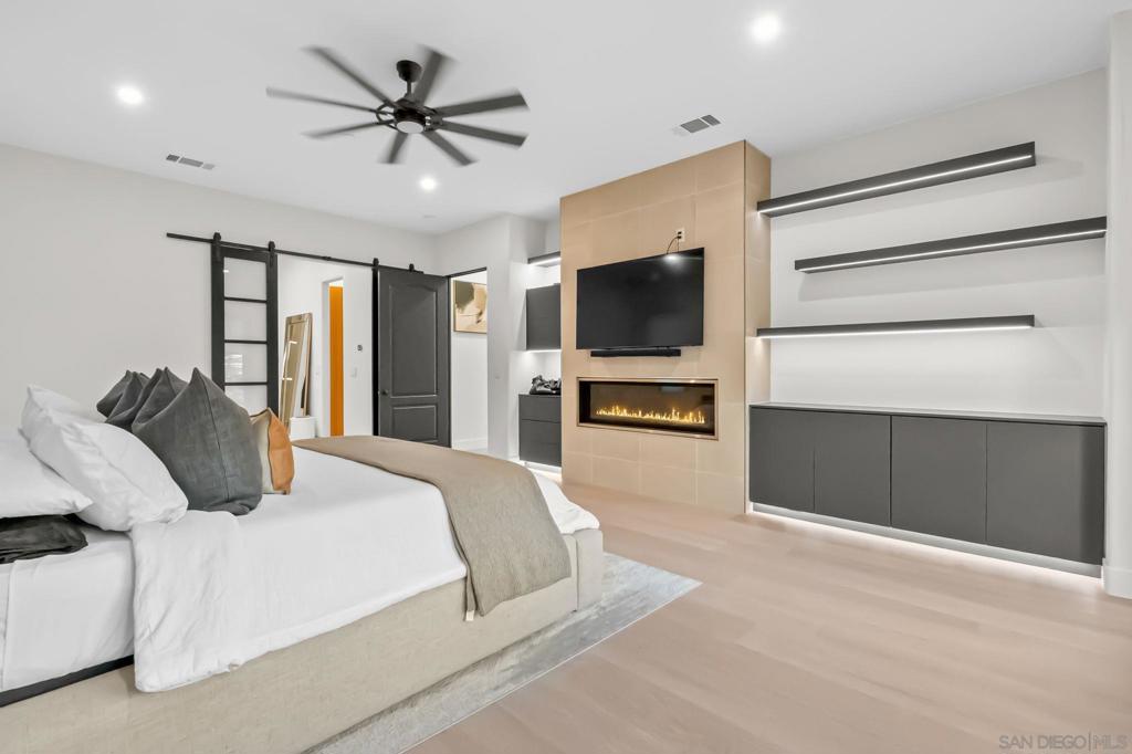 Rancho Santa Fe - Residential