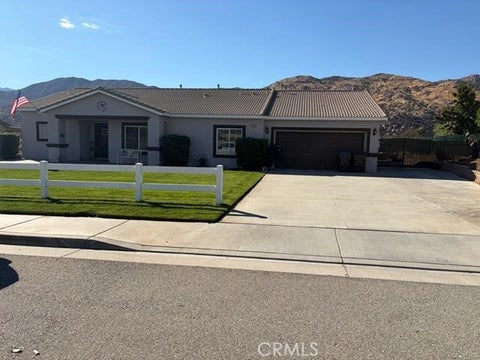 Photo of 1424 Charles St ST, Banning, CA 92220 (MLS # IG26219355)