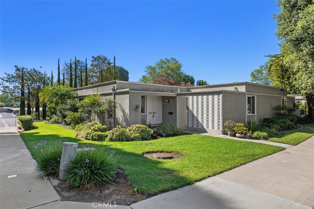 341 Avenida Sevilla D