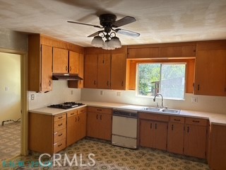 570 S Cloverdale