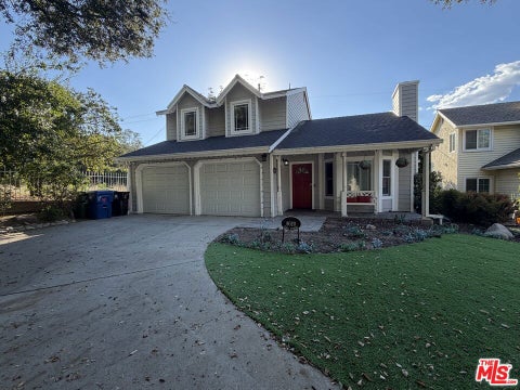 Photo of 8020 Cora Street, Sunland, CA 91040 (MLS # 26867317)