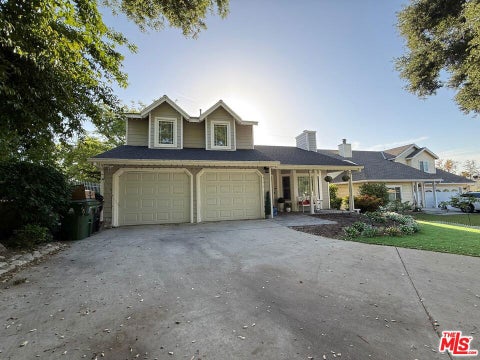 Photo of 8020 Cora Street, Sunland, CA 91040 (MLS # 26867317)