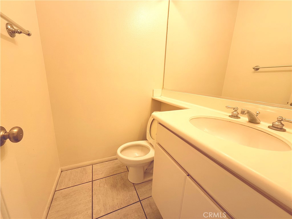 Aventura (AVEN) - Residential Lease