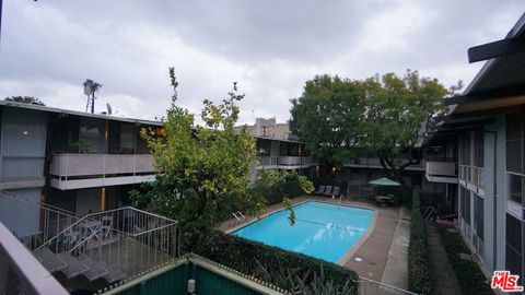 Photo of 11133 Rose Avenue #26, Los Angeles, CA 90034 (MLS # 26643501)