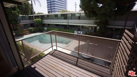 Photo of 11133 Rose Avenue #26, Los Angeles, CA 90034 (MLS # 26643501)