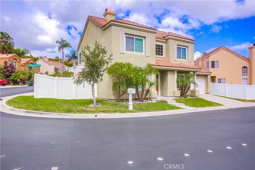 47 Santa Monica Street