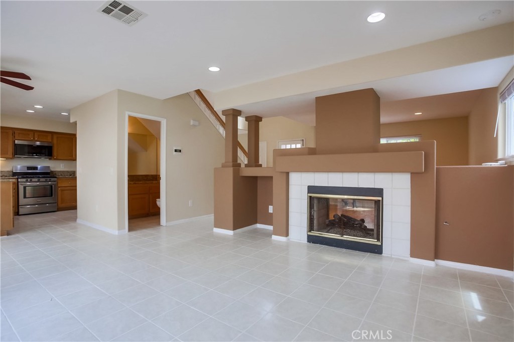 California Reflections (CRE) - Residential Lease