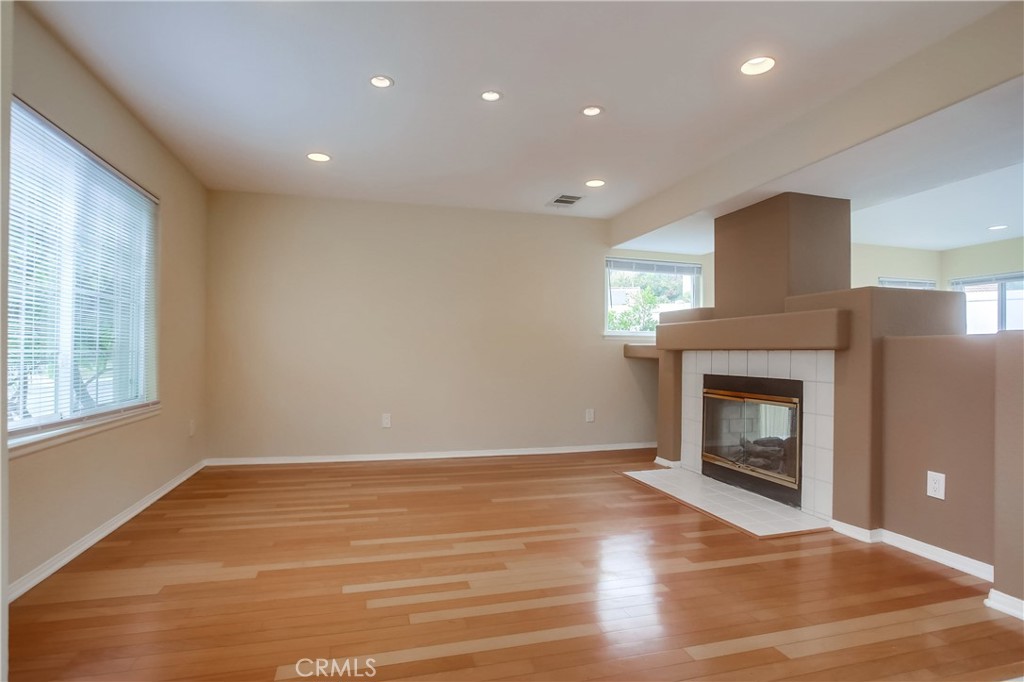 47 Santa Monica Street