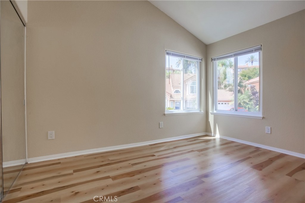 California Reflections (CRE) - Residential Lease