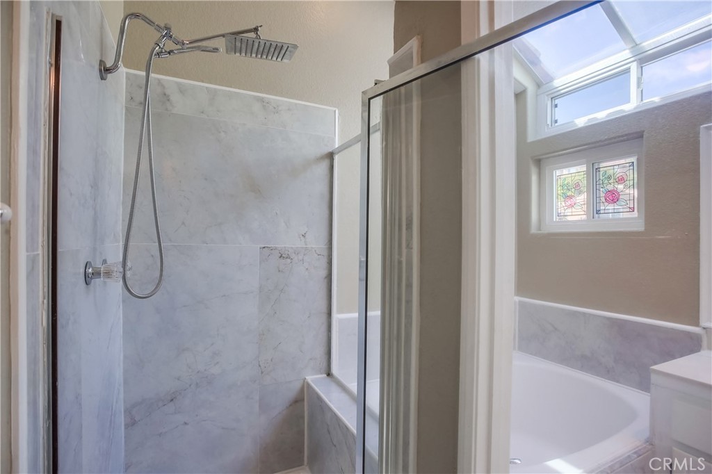 California Reflections (CRE) - Residential Lease