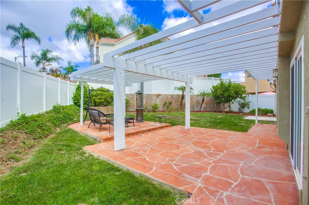 California Reflections (CRE) - Residential Lease