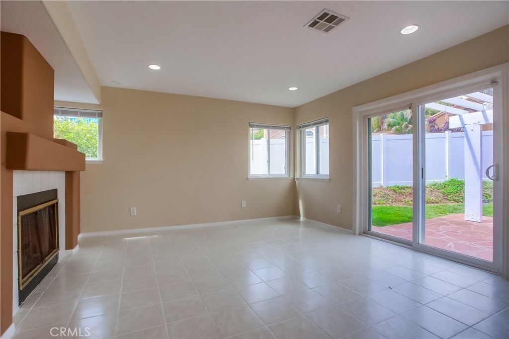 California Reflections (CRE) - Residential Lease