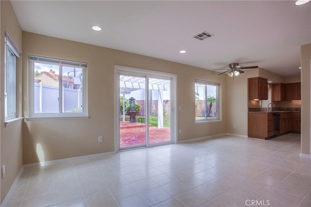 California Reflections (CRE) - Residential Lease