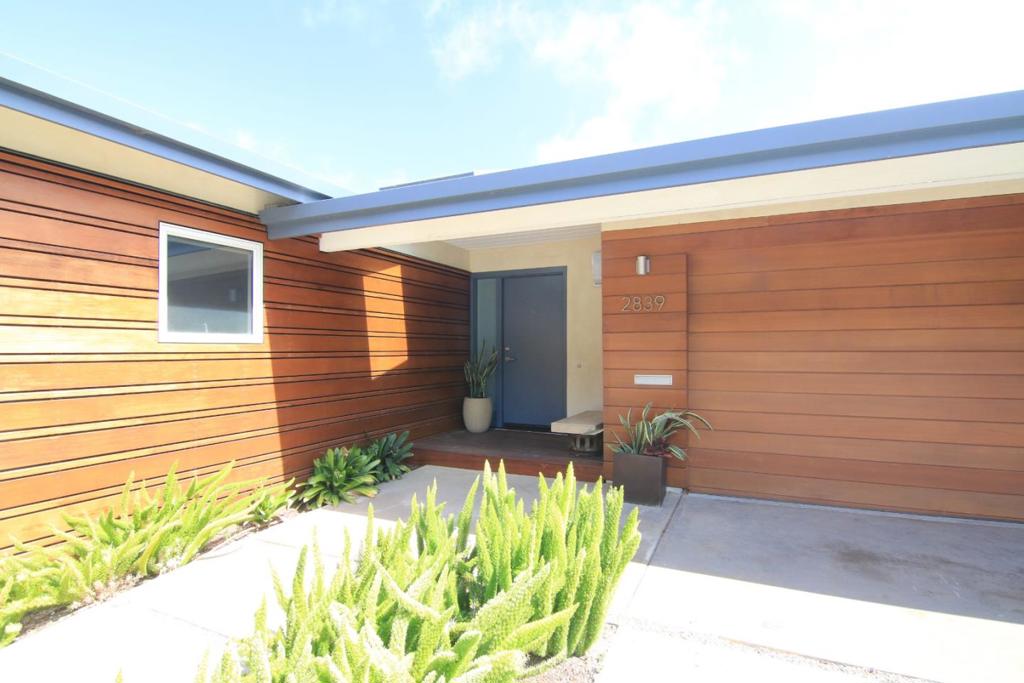 No pet allowed. Hard wood floor. remodeled kitchen, baths. Beautiful backyard .