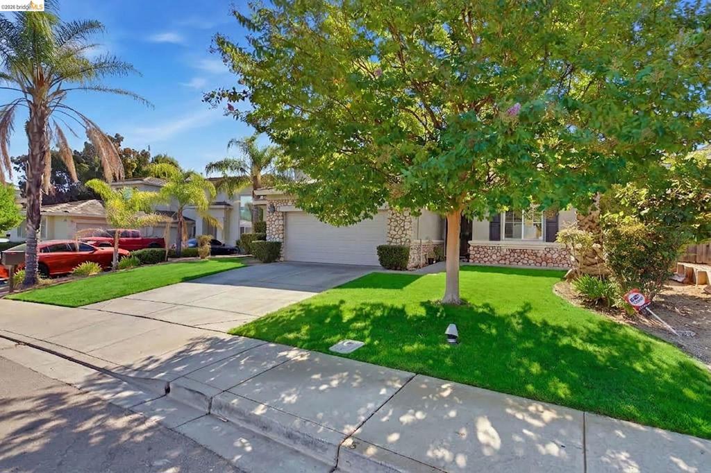 1882 FOSTER MOUNTAIN COURT