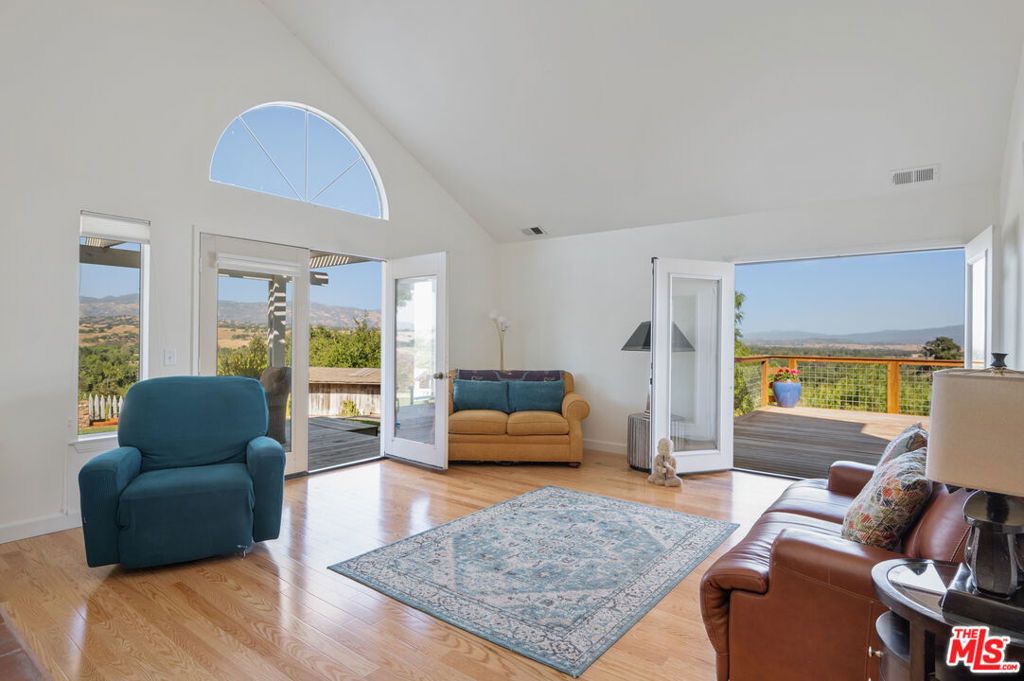 listing image 130721120419579667506
