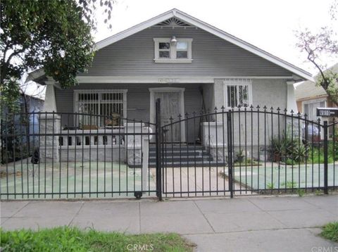 Photo of 6510 S Figueroa St, Los Angeles, CA 90003 (MLS # SR25270685)