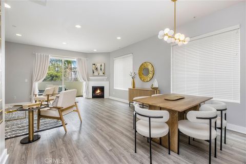 Photo of 11851 Laurelwood Drive #102, Studio City, CA 91604 (MLS # SR25260538)