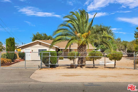 Photo of 10609 8th Avenue, Hesperia, CA 92345 (MLS # 26861601)