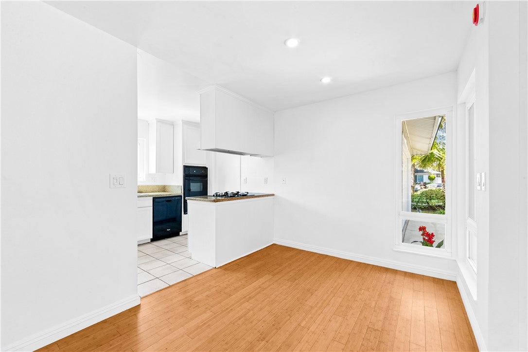 14362 Spa Drive, Huntington Beach CA 92647 - Photo 13