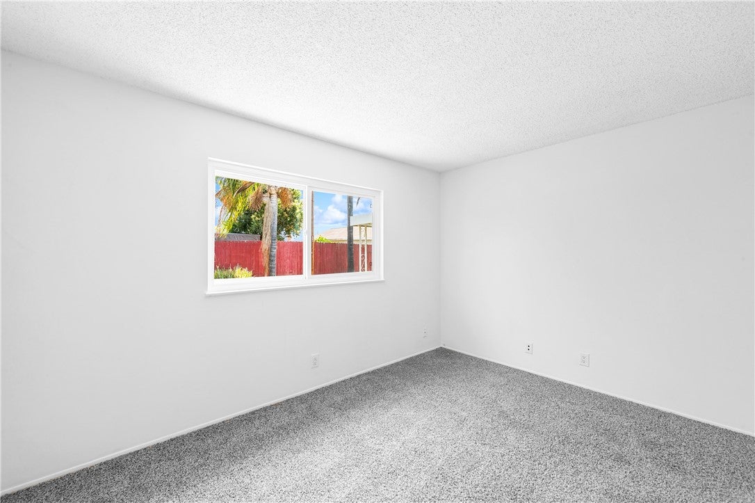 14362 Spa Drive, Huntington Beach CA 92647 - Photo 30