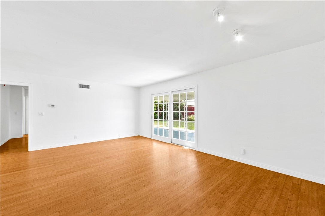 14362 Spa Drive, Huntington Beach CA 92647 - Photo 9